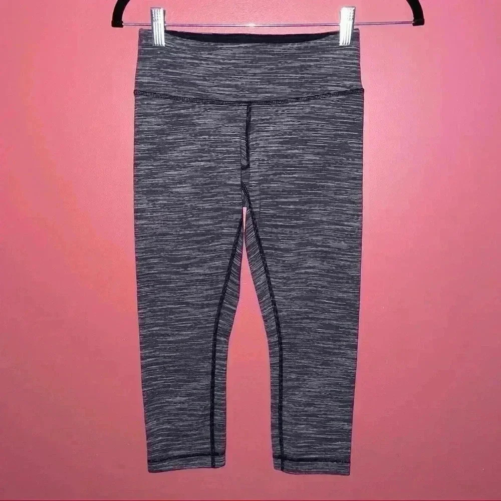 Lululemon Capris Pants